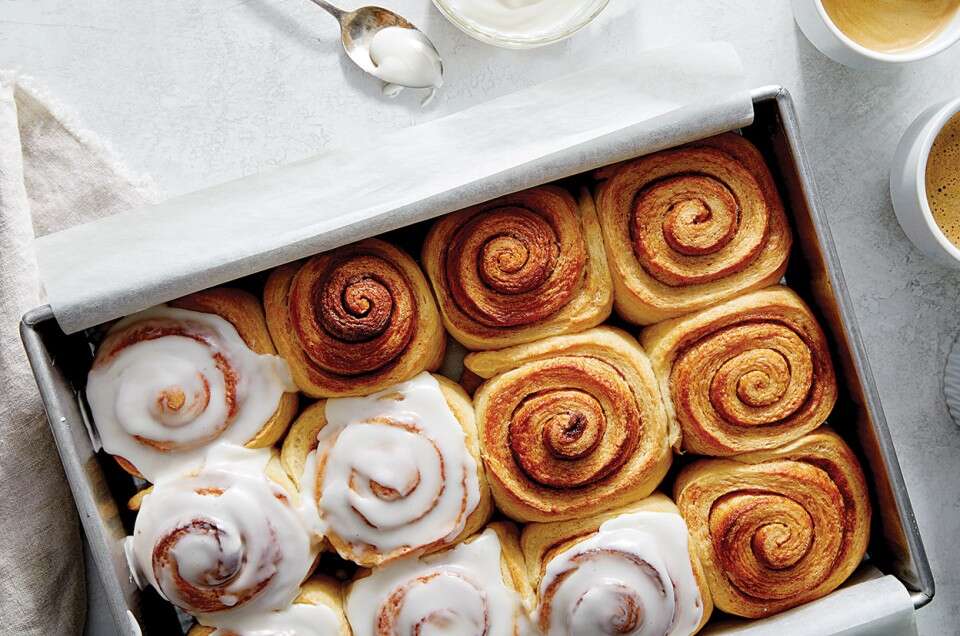 cinnamon-rolls.jpg